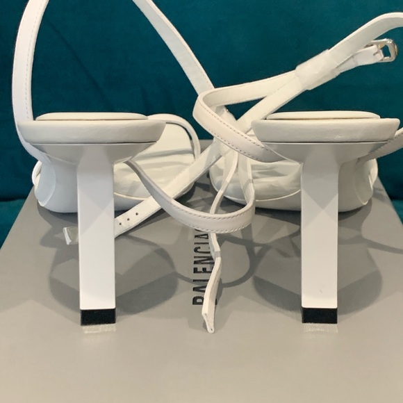 SOLD- Balenciaga Void Sandal Size 38.5 - Picture 4 of 6